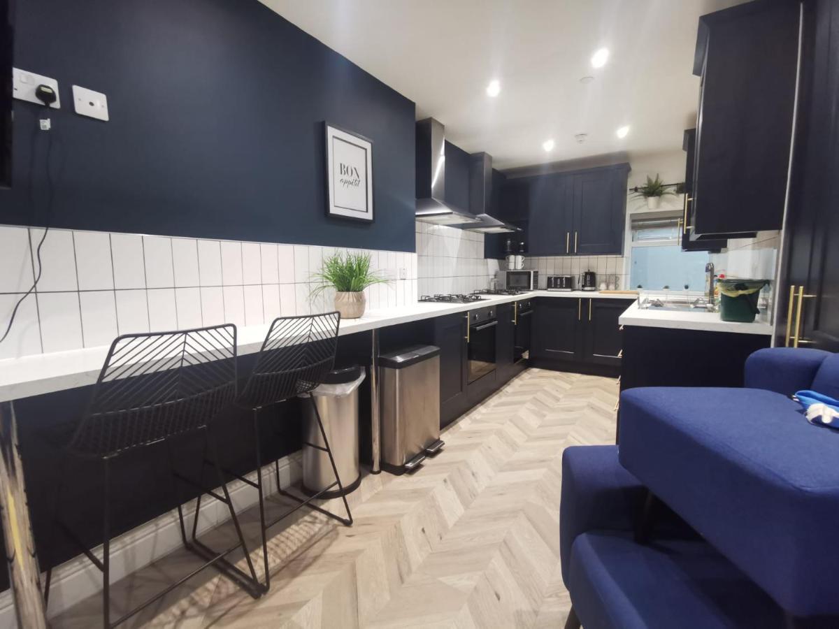 Mansel House - By Tifa Stays Swansea Bagian luar foto